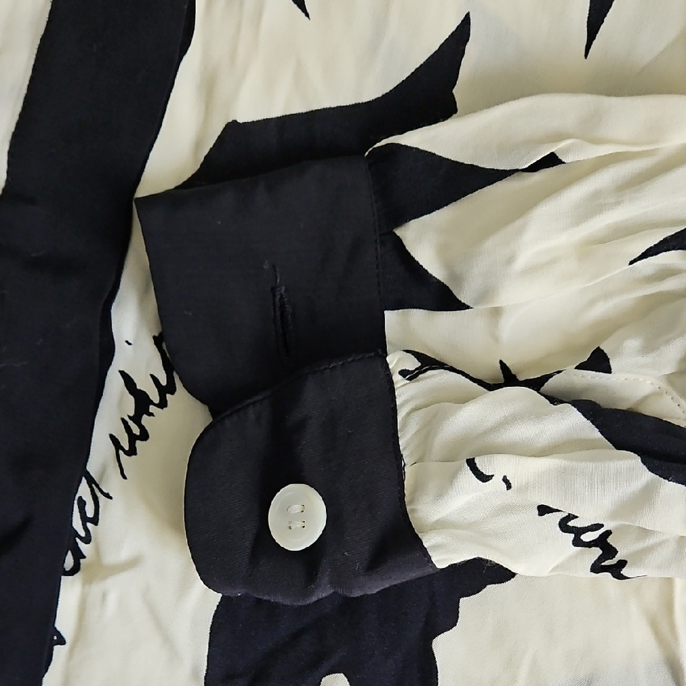 Mondi Vintage Black and White Bird Print Blouse - Picture 5 of 16
